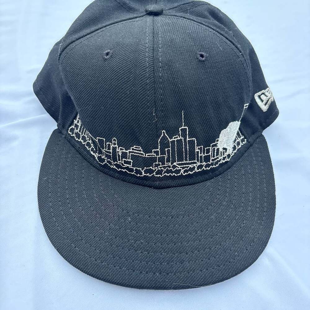 New Era Queen City Buffalo Skyline 59FIFTY Fitted Hat